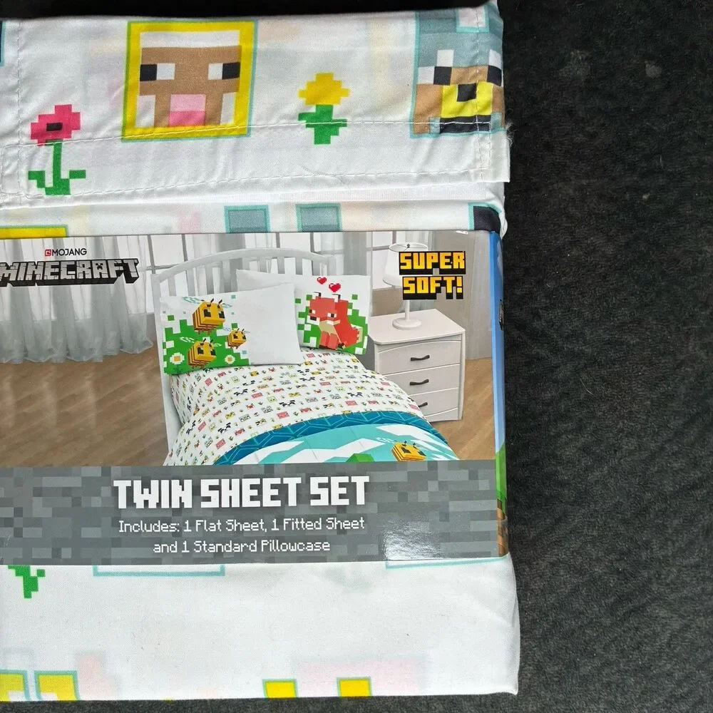 Minecraft Bee & Friendly Fox Beautiful Day Twin Sheet Set Sunnyside Up Polyester